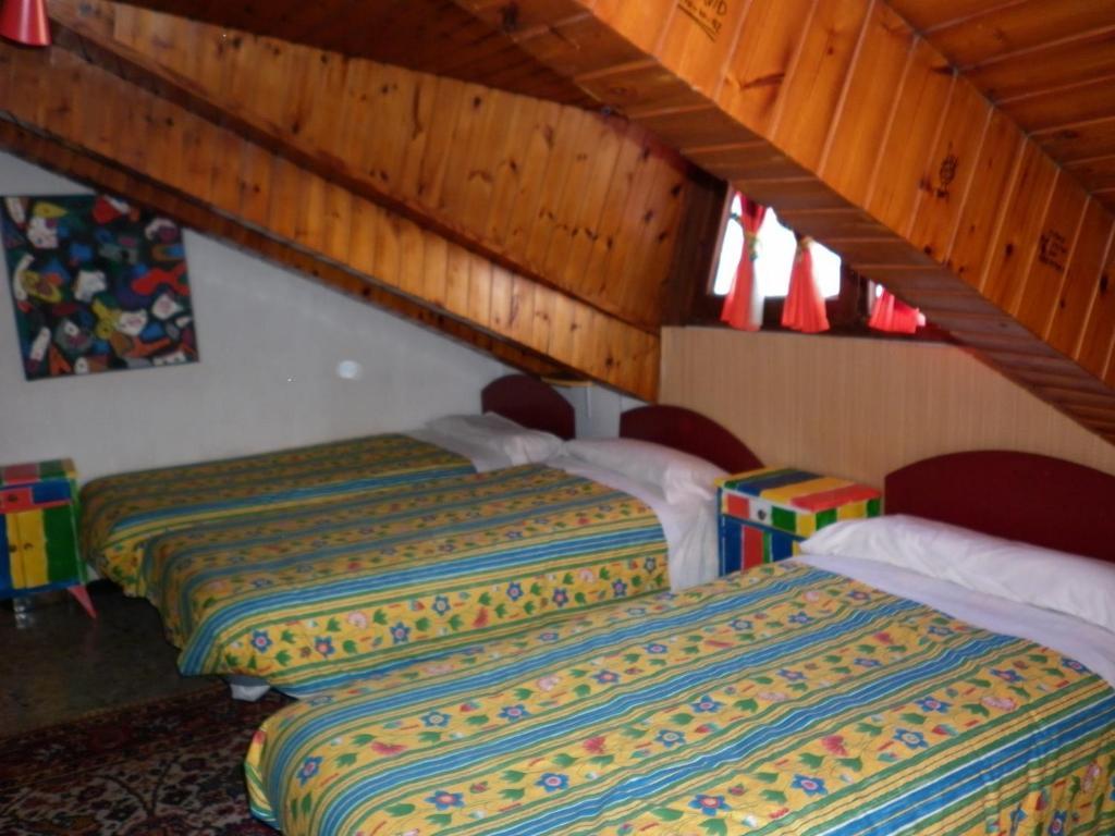 فندق بُويكثيرذافي  Fonda Cerdanya الغرفة الصورة
